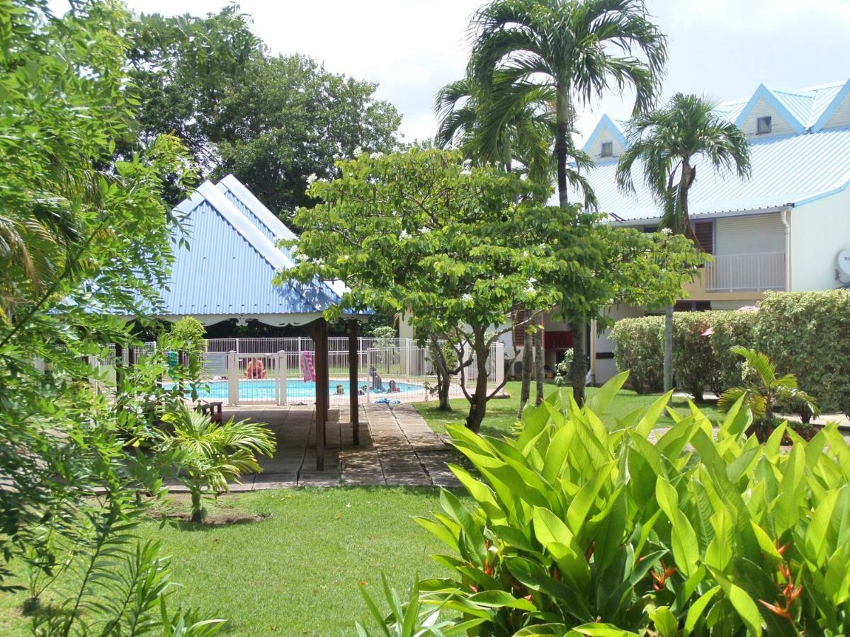 Caraibes Holidays Сент-Анн Екстер'єр фото